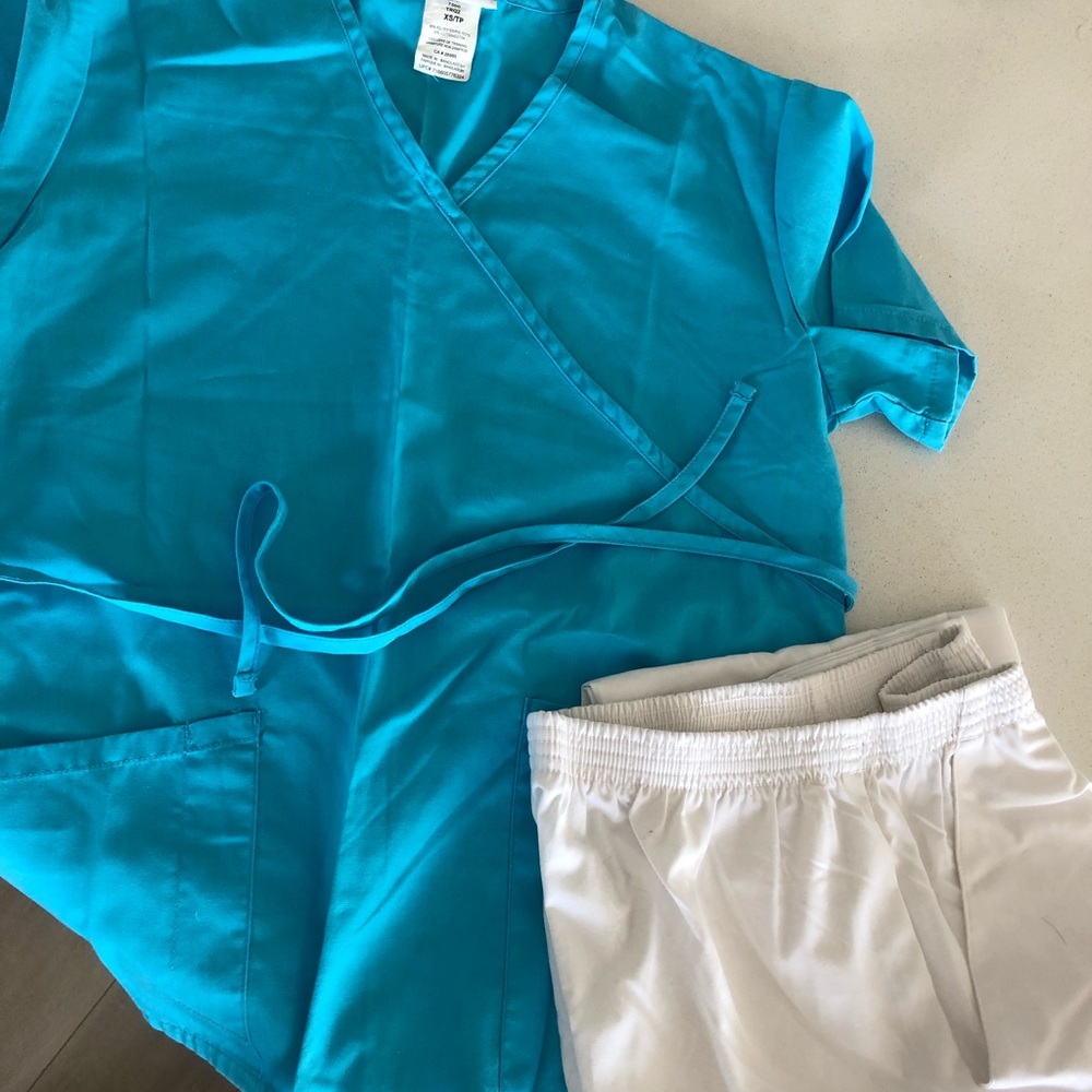 Woman’s scrubs